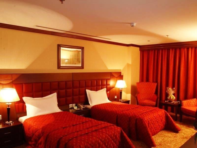 Grand Moov 4* Dubai
